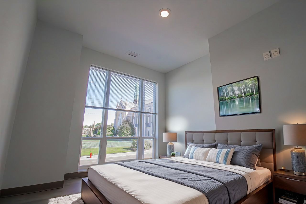 Cathedral Arts Apartments - Photo 3 of 15