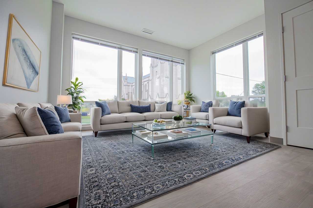 Cathedral Arts Apartments - Photo 2 of 15