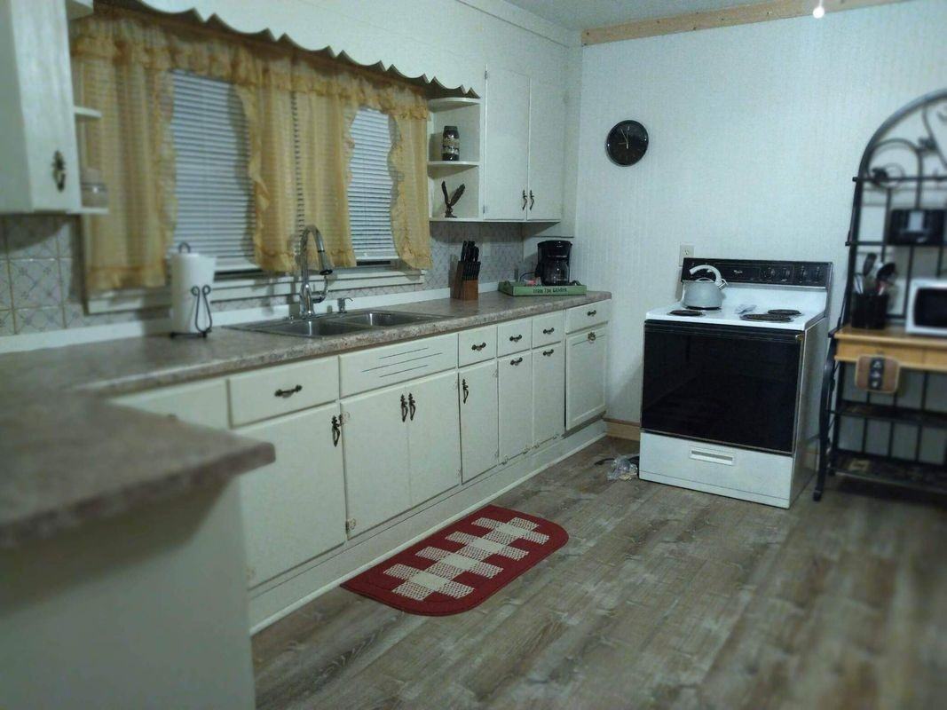 420 Segers Rd - Photo 3 of 11