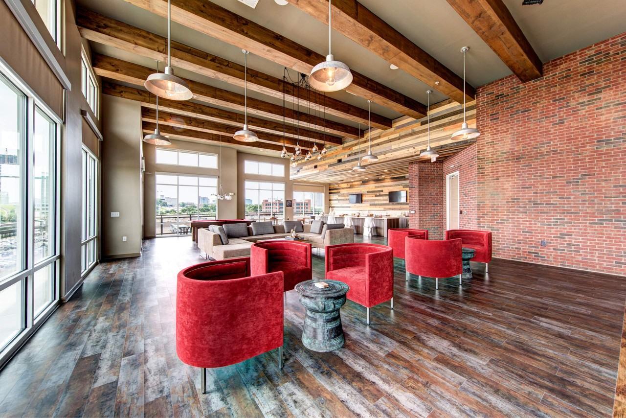 909 Flats - Photo 3 of 40