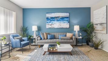 featured image of 2000 W Illinois Ave