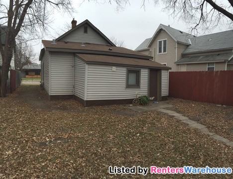 25 15th Ave N - Photo 2 of 12