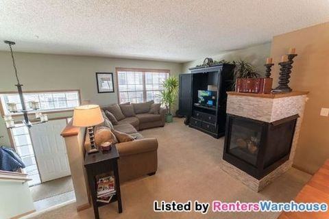 866 Ledgestone Dr - Photo 2 of 9