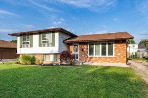 featured image of 160 Westwood Crescent #1