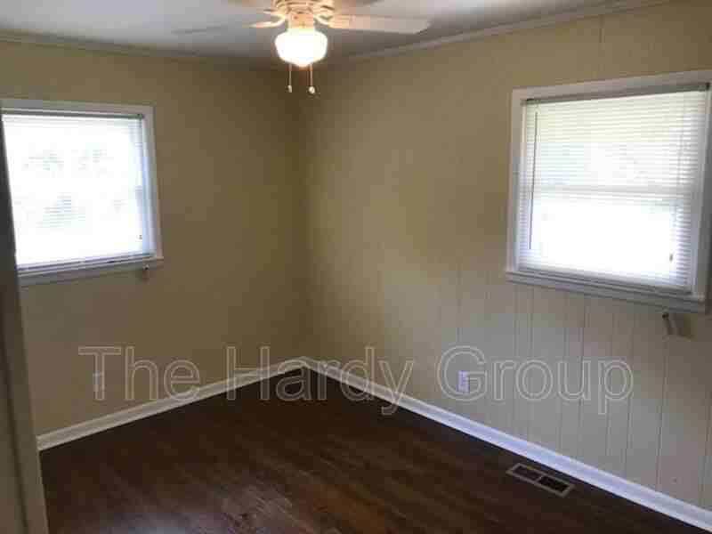 111 7th Ave S - Photo 2 of 12