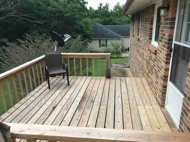 111 7th Ave S - Photo 3 of 12