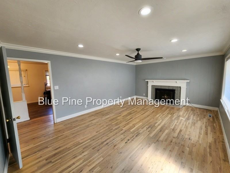 1545 12th Street #1 - Photo 2 of 27