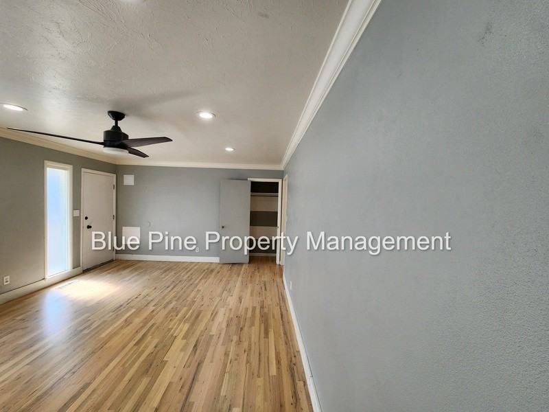 1545 12th Street #1 - Photo 3 of 27