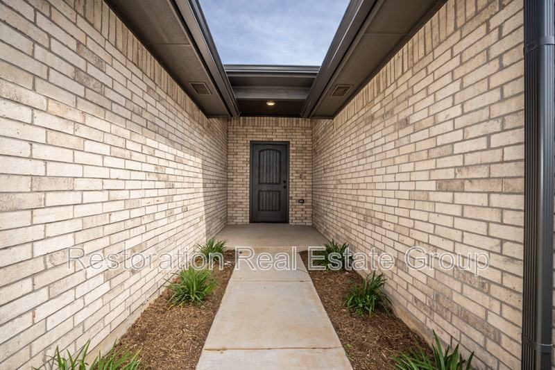 10517 Nw 42nd Cir #1 - Photo 3 of 24