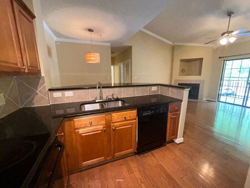 119 Sterling Oaks Dr - Photo 3 of 25