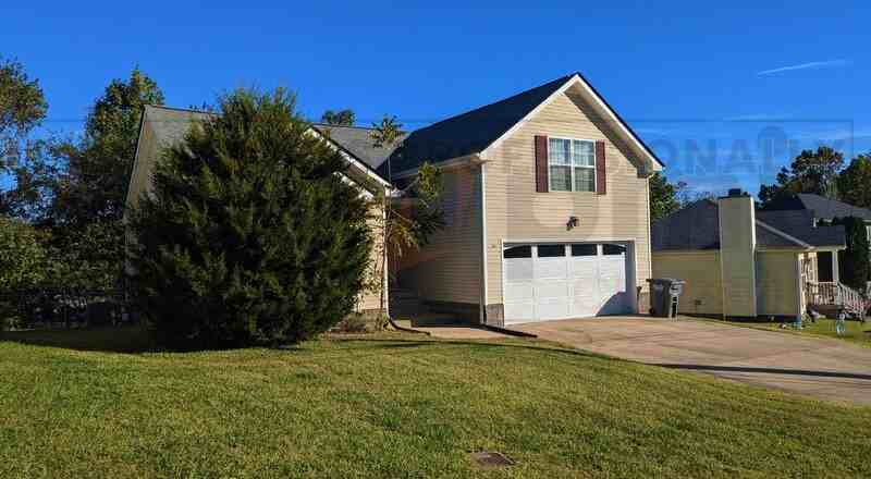 1121 Gunpoint Dr - Photo 2 of 33