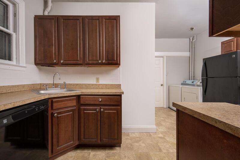 489 Hamilton St - Photo 2 of 32
