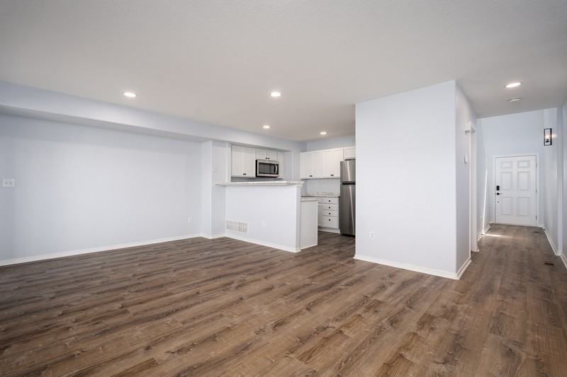 2061 Furman Pt - Photo 3 of 10