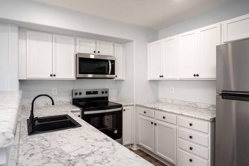 2061 Furman Pt - Photo 7 of 10