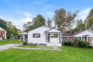 featured image of 1615 Eastwood Avenue