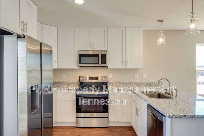 633 Hadley Village Blvd