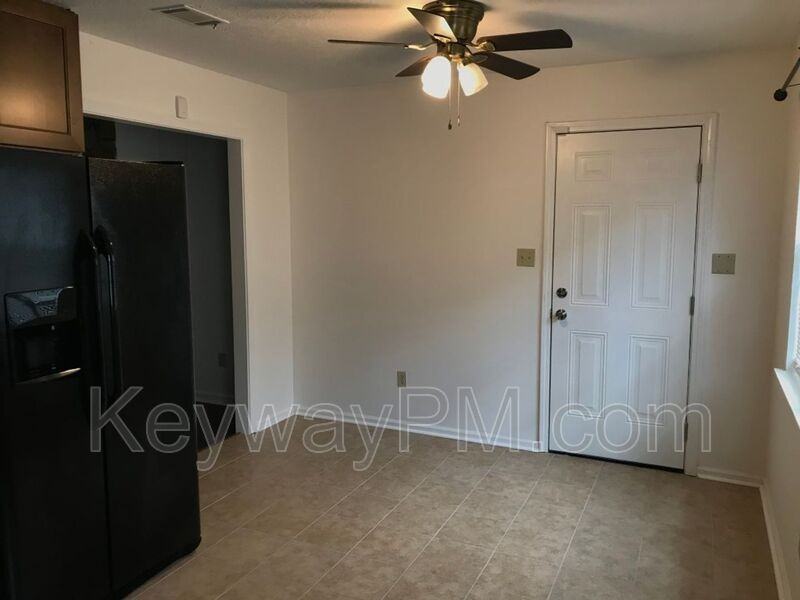 3403 Pine Hill Rd - Photo 5 of 13