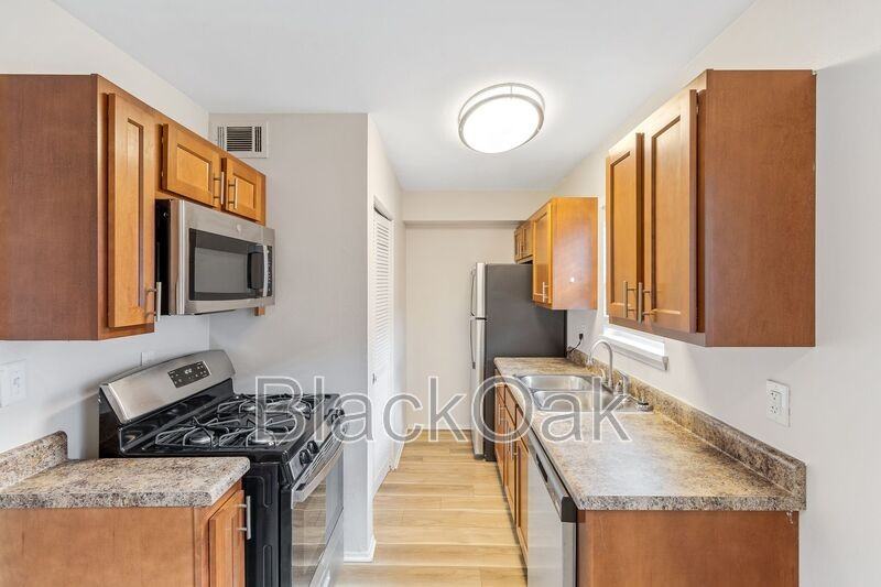 1012 Saint Paul Ct #4 - Photo 2 of 15