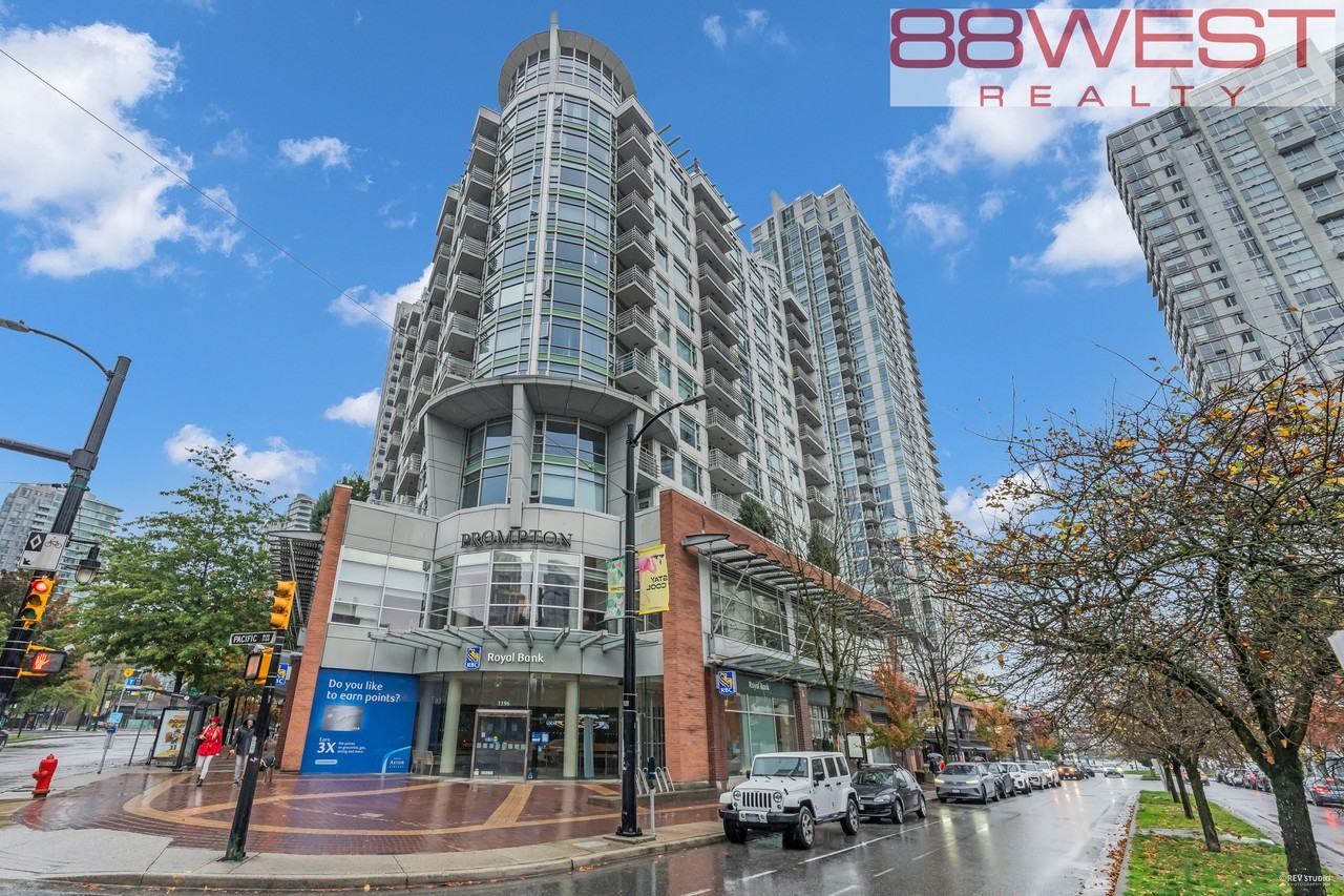 189 Davie Street #802