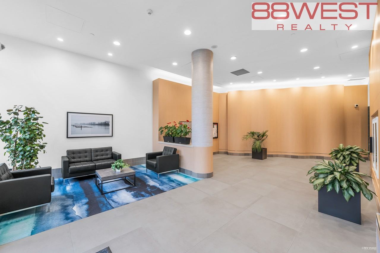 189 Davie Street #802 - Photo 2 of 33