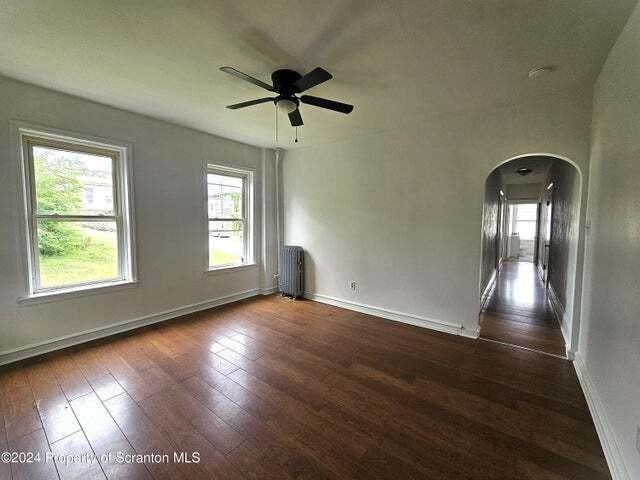 570 Main Street - Photo 4 of 10