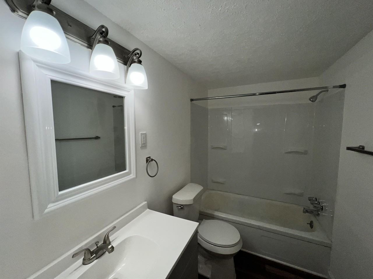 204 Solon Road - Photo 3 of 10