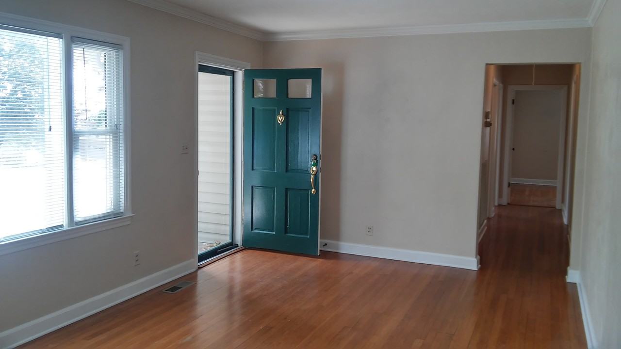 115 S Palisades Dr #NA - Photo 2 of 16