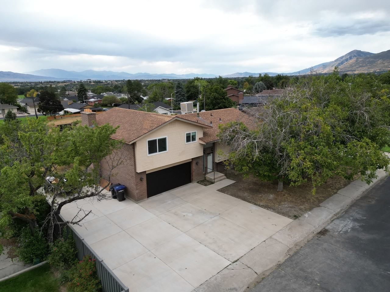 2351 N 850 E #NA - Photo 3 of 9