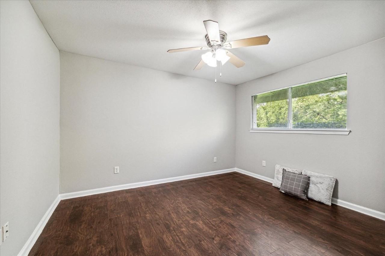 1225 West 25th Street #1 - Photo 4 of 8