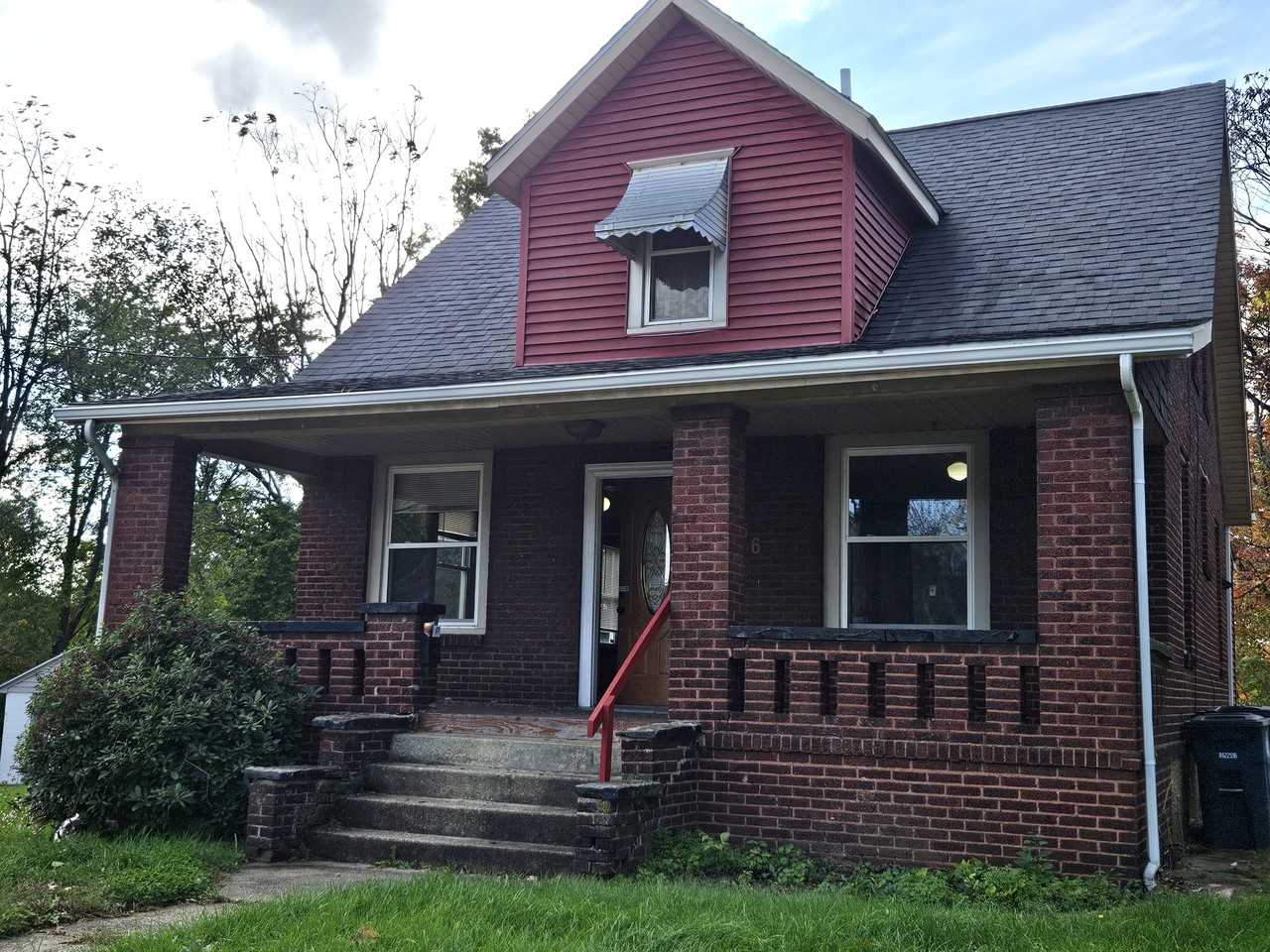 2066 16th St Sw #NA - Photo 2 of 19