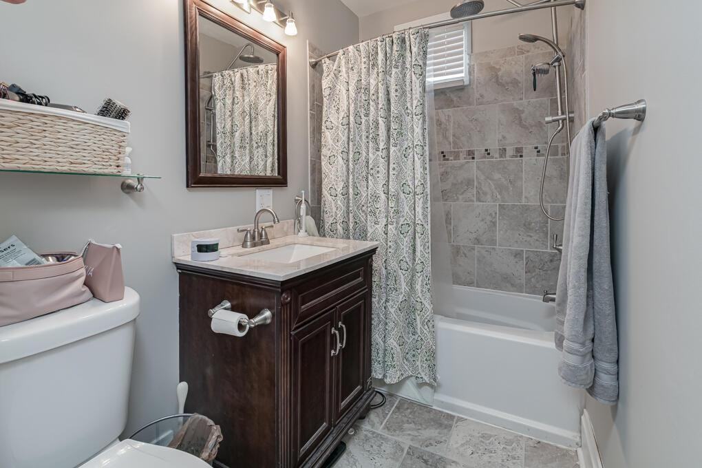 480 E Sycamore St #NA - Photo 6 of 15