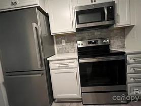 9408 Lexington Cir #C - Photo 1 of 1