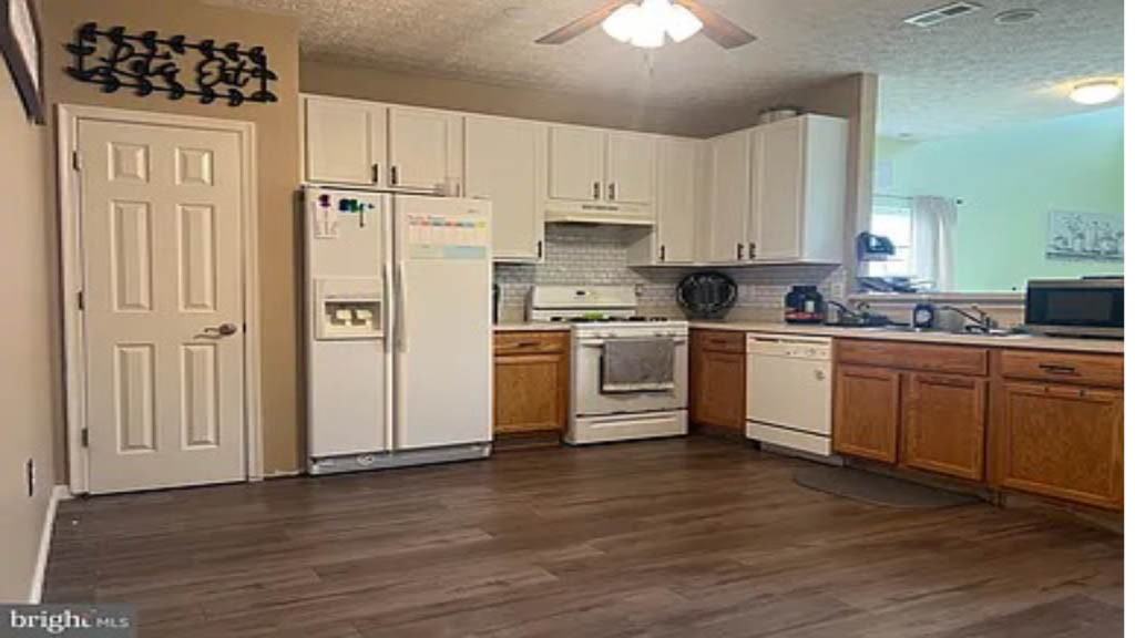 9268 Tournament Dr #NA - Photo 3 of 5