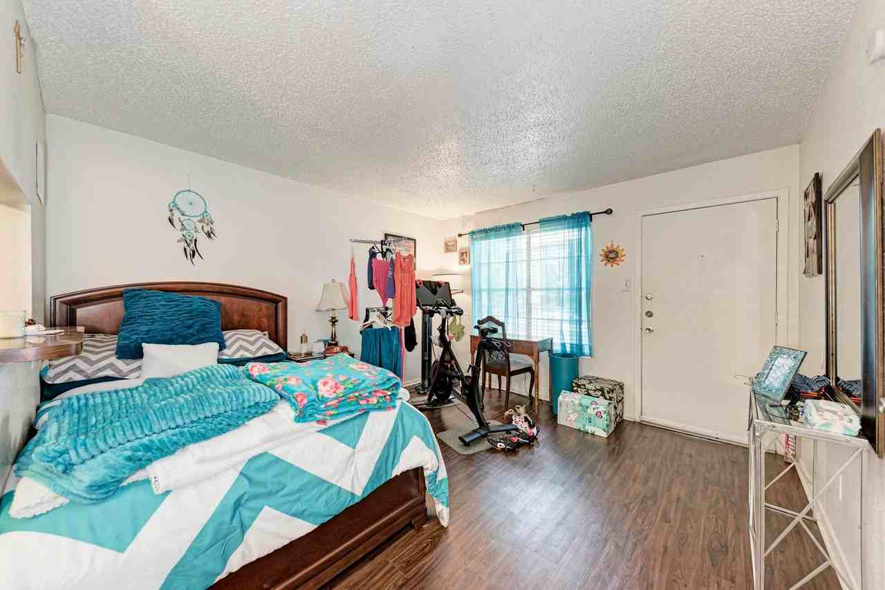 710 E Dean Keeton St #203 - Photo 3 of 13