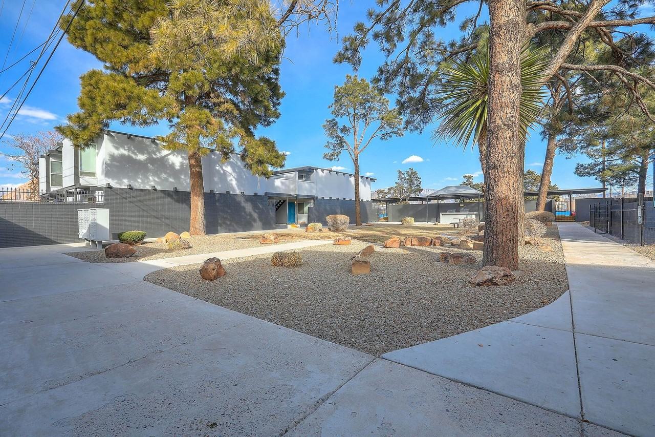 The Valencia - Photo 6 of 50