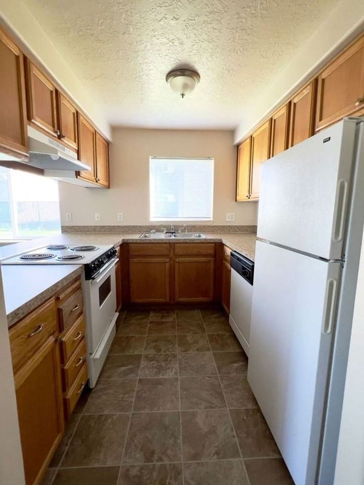 1603 - 1607 S 9th Street - Photo 3 of 25