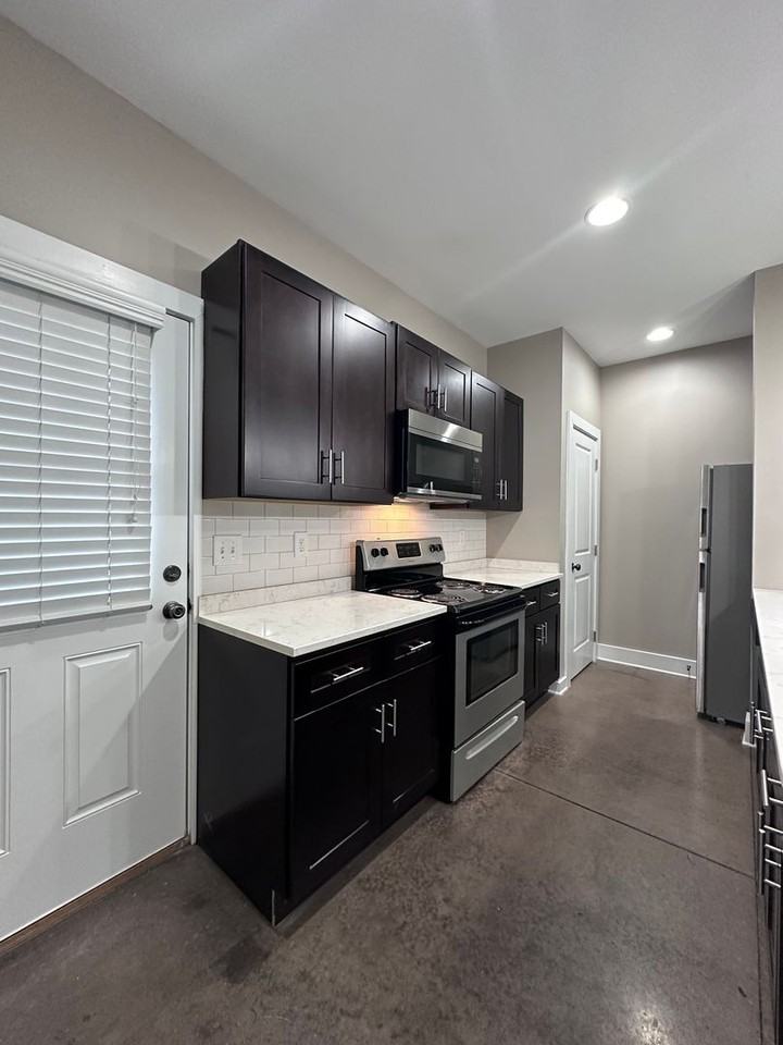 Rand Townhomes - Photo 5 of 22