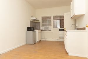 featured image of 2105 E Cesar E Chavez Ave