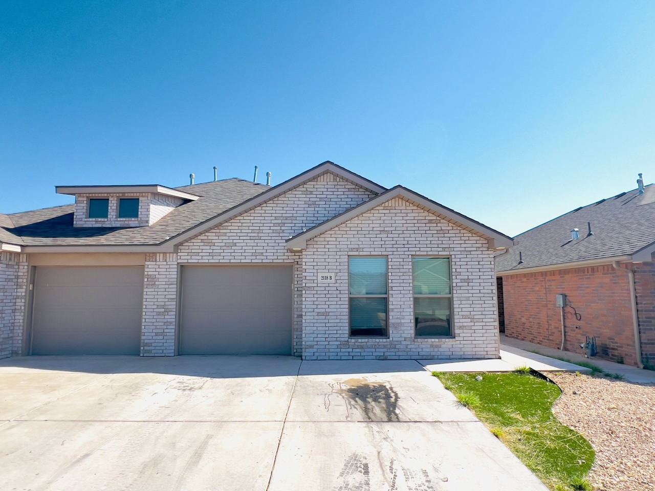 2118 2118 Avenue K - B - Photo 3 of 42