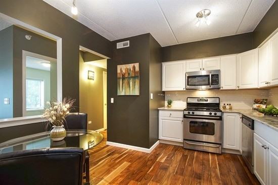 1 S Lincoln Ave #213 - Photo 3 of 10