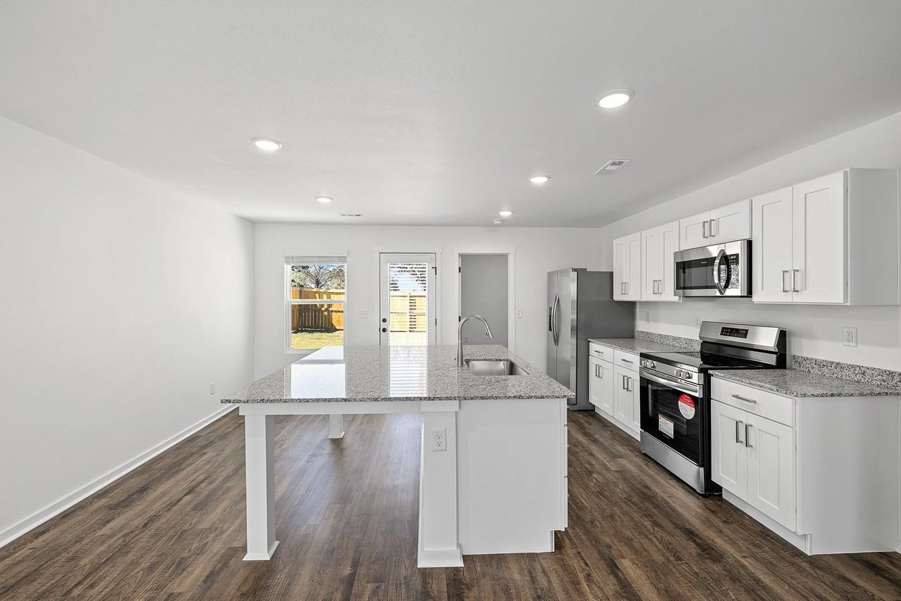 732 Short Leaf Ln - Photo 6 of 28