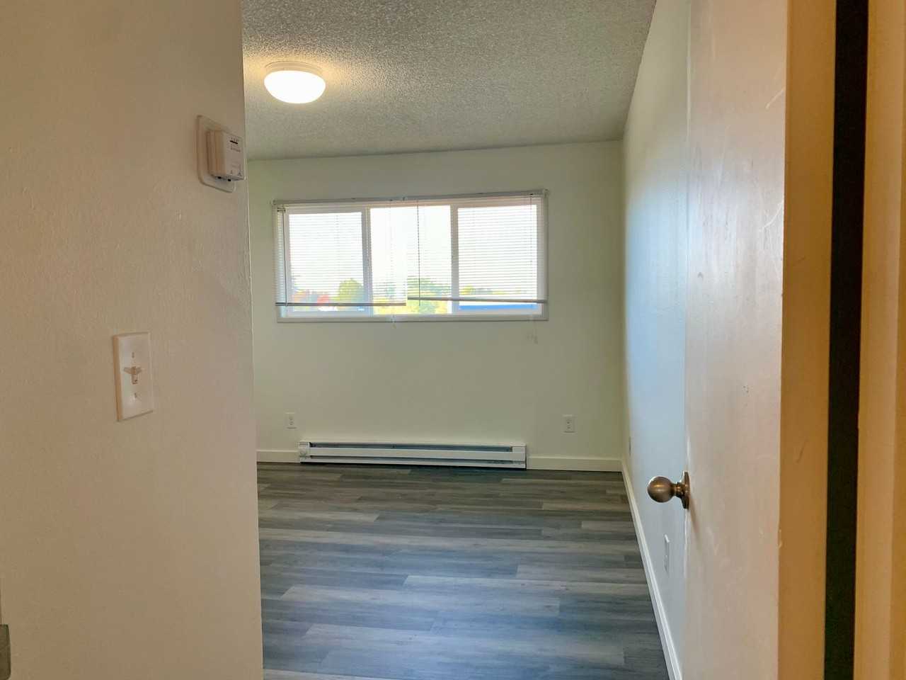 ES2275 -Eagle Rock Apartments - Photo 6 of 25