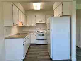 featured image of 2275 Ne Division St