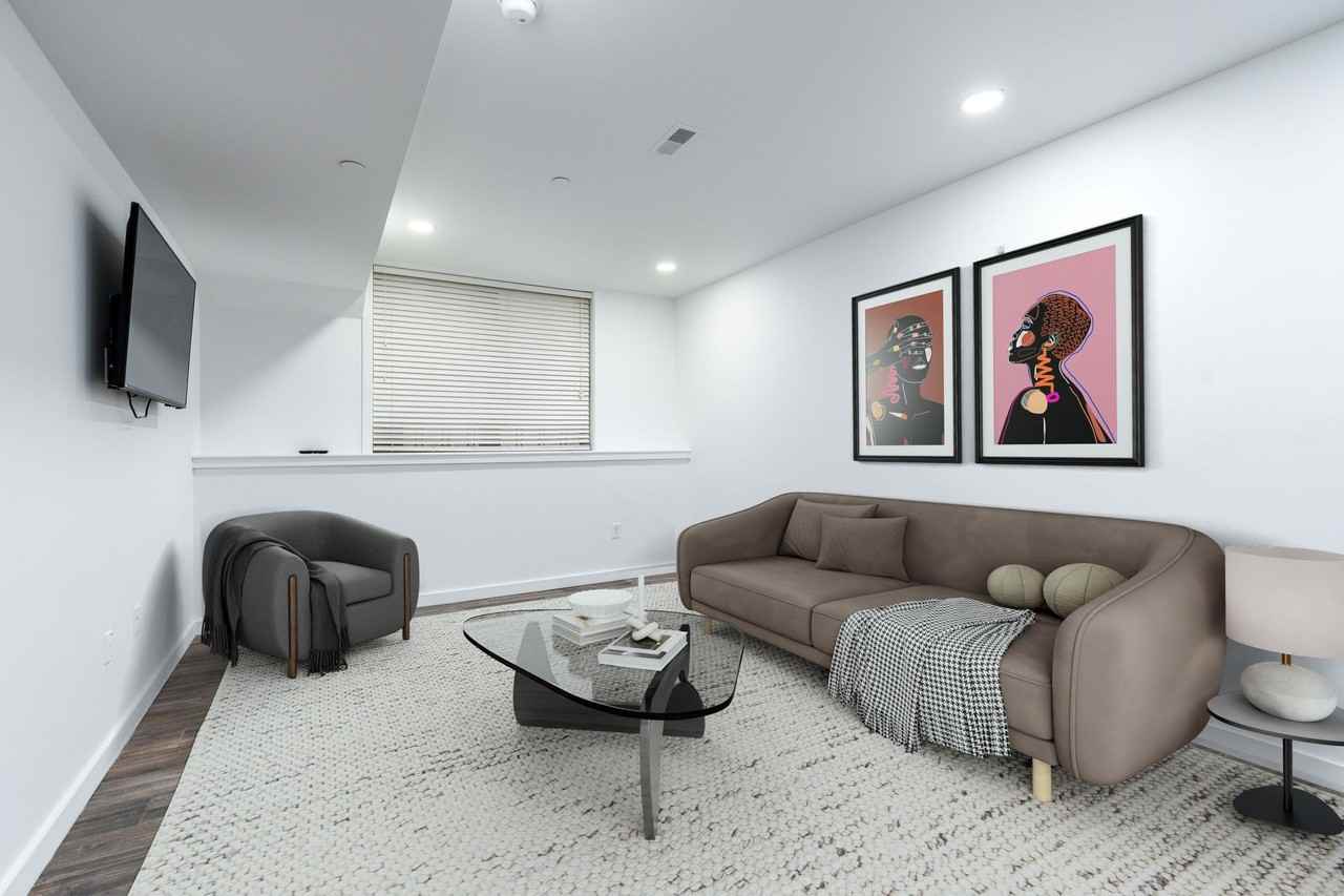 Temple Apartments - Photo 6 of 50