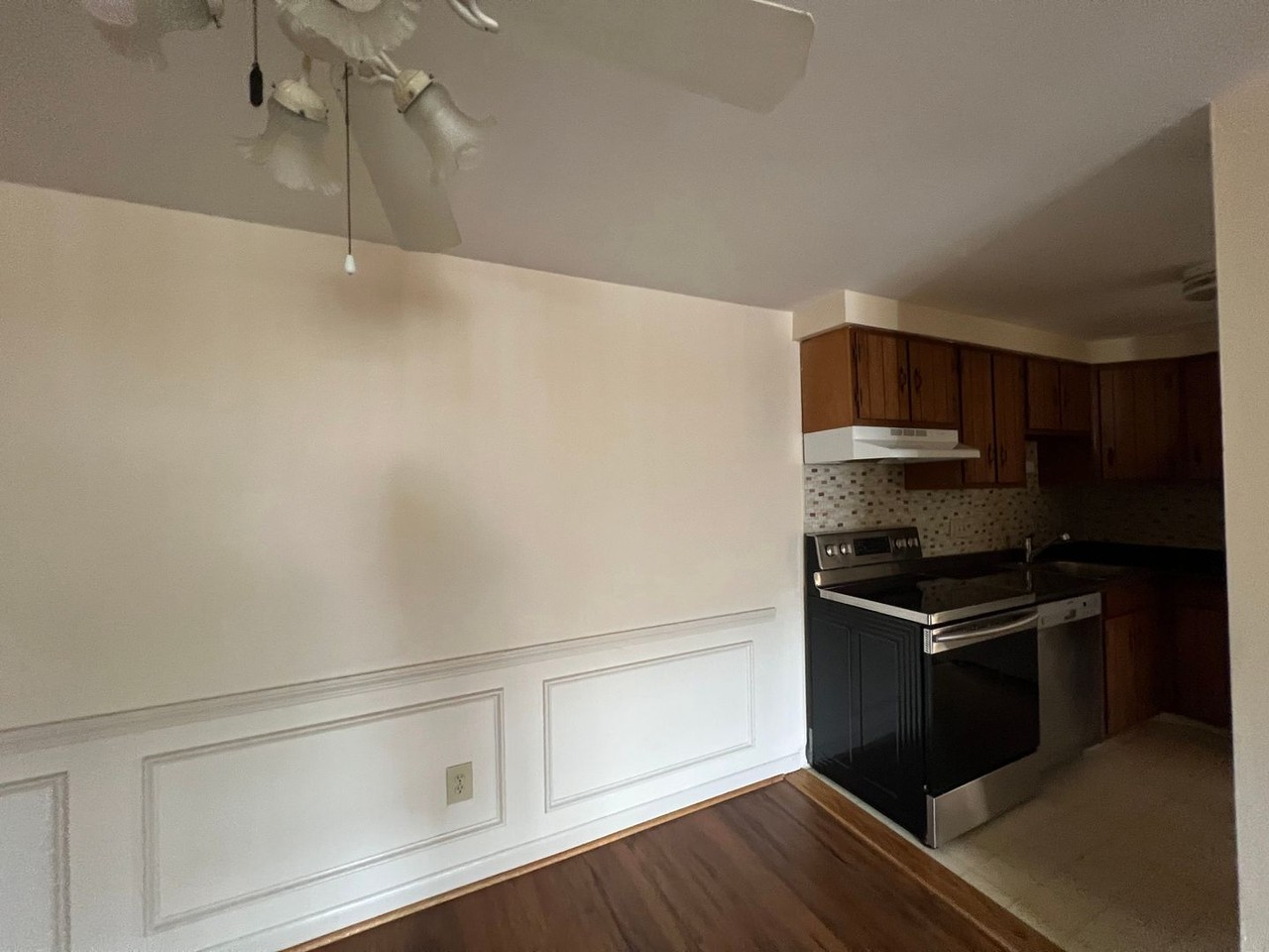 Lancer Court Apartments - Photo 2 of 22