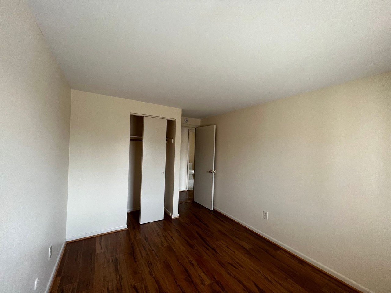Lancer Court Apartments - Photo 5 of 22