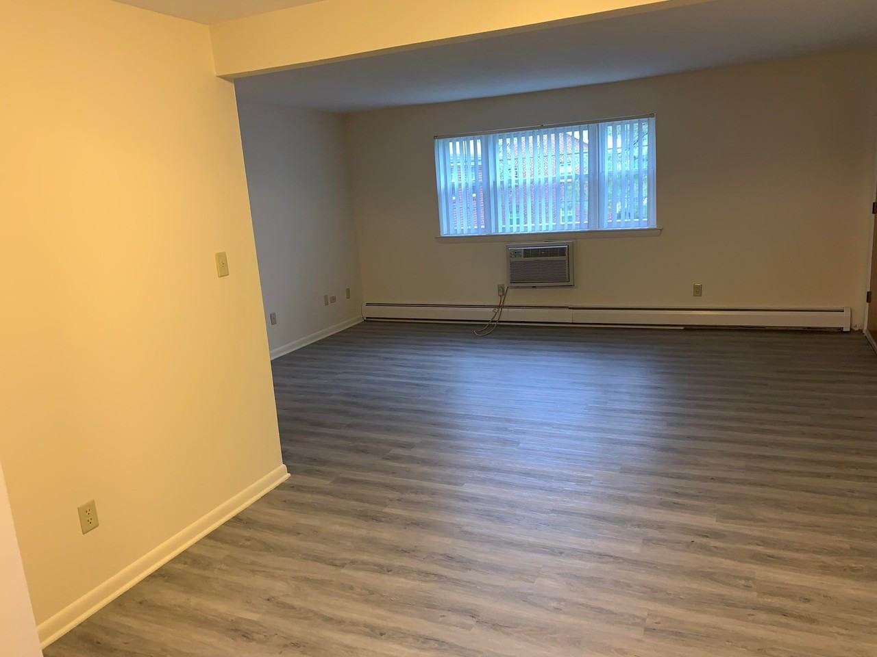 Garden Style Apartments in a park like setting. - Photo 6 of 6