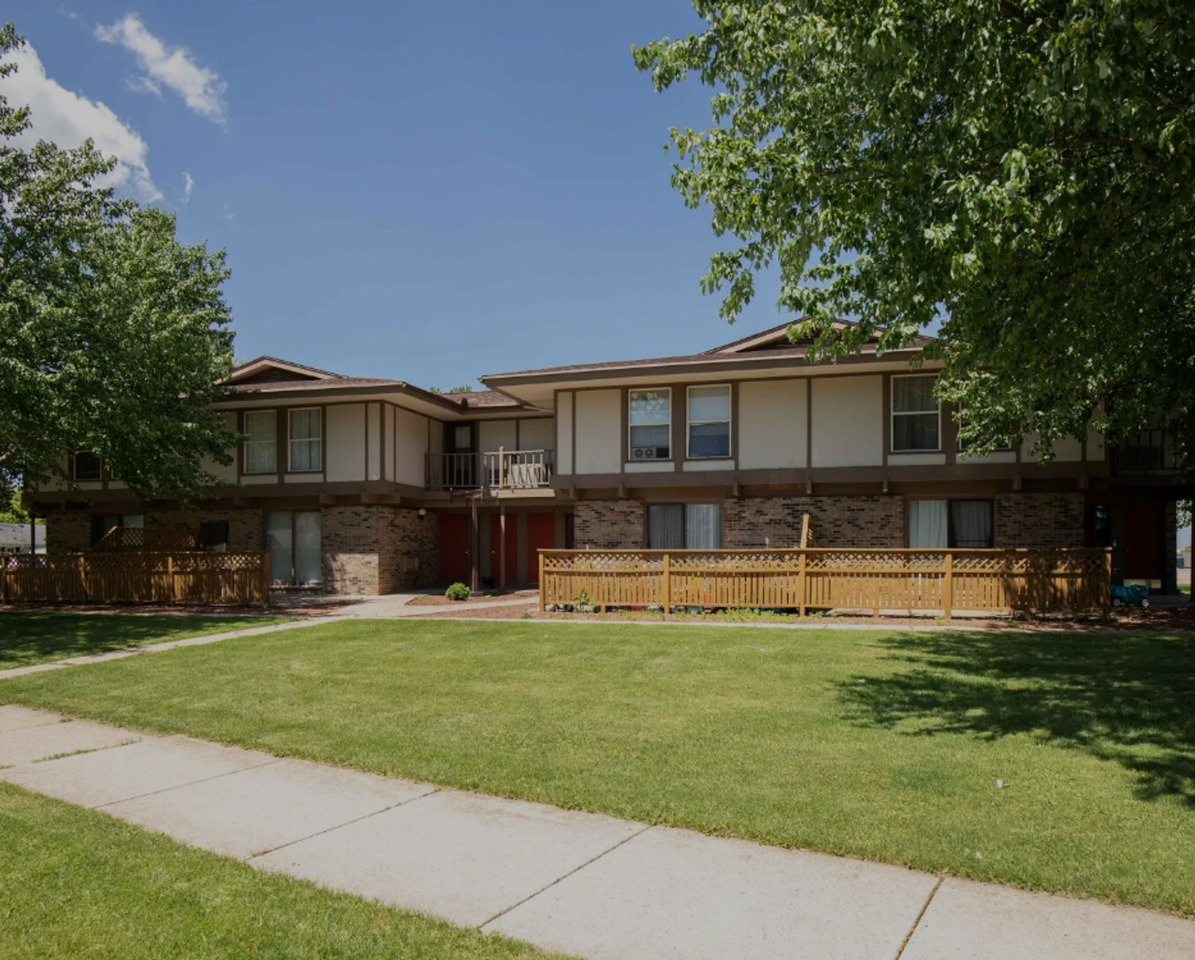 1515 Holiday Dr. - Photo 3 of 3