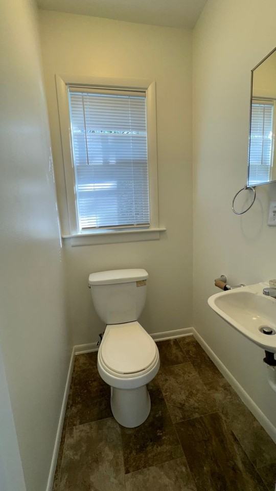 140 Shanahan St Ne - Photo 7 of 13