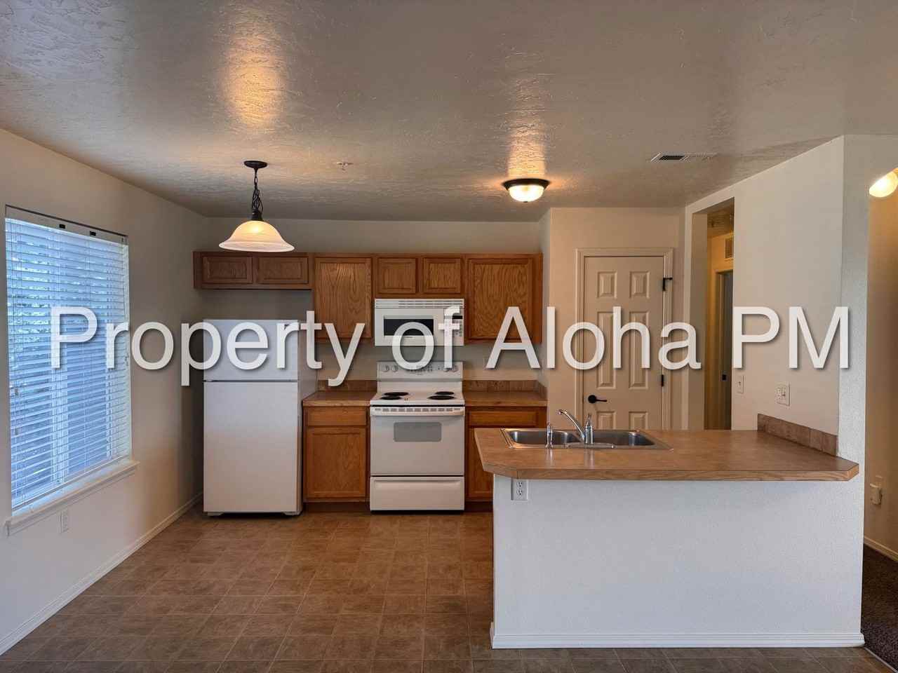 RC1027 - Photo 3 of 13